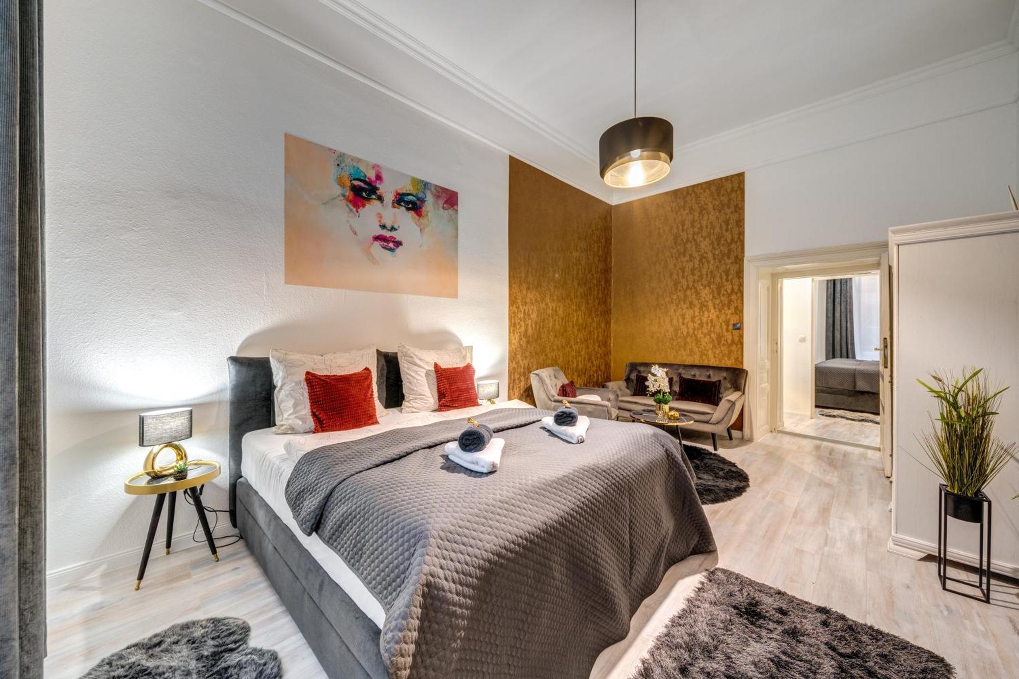 Sweet Dreams At Opera House Downtown Apartamento Budapeste Exterior foto