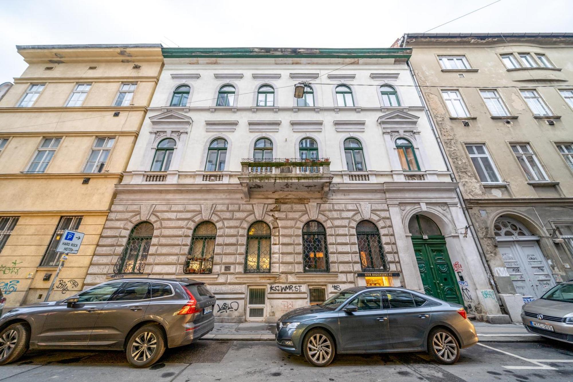 Sweet Dreams At Opera House Downtown Apartamento Budapeste Exterior foto