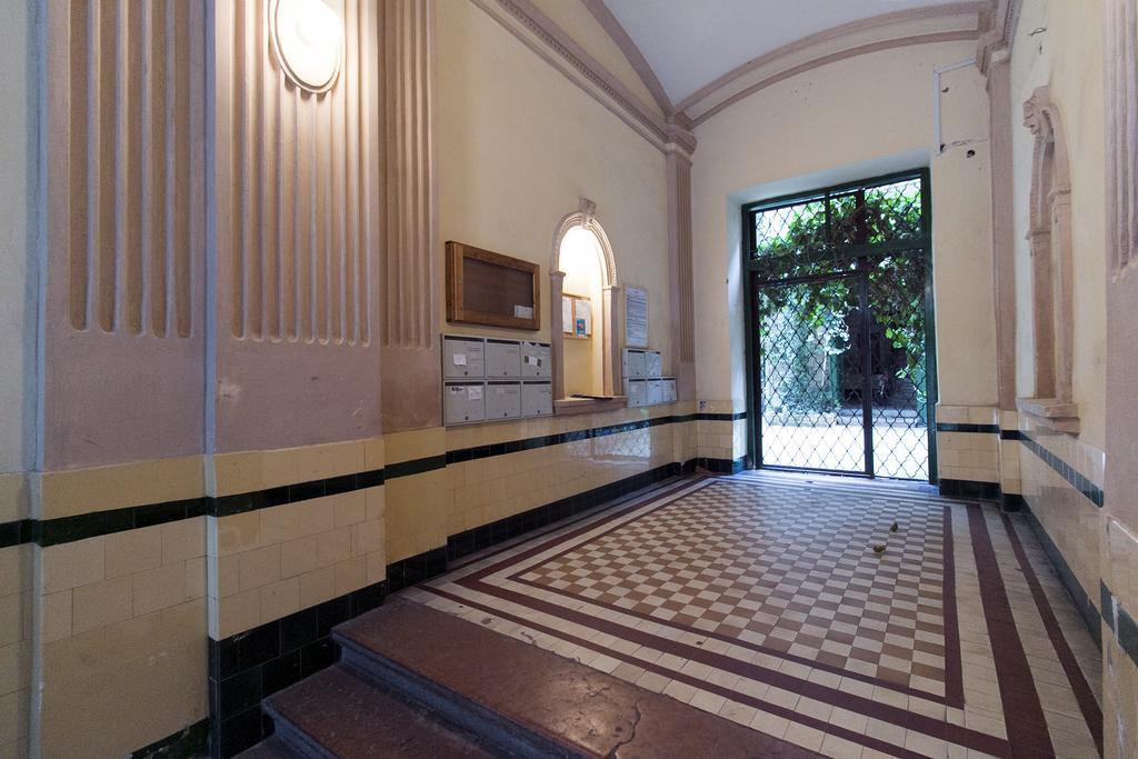 Sweet Dreams At Opera House Downtown Apartamento Budapeste Exterior foto